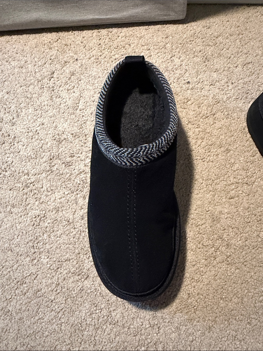 Koolaburra Black Platform Slip-On Cozy Suede Slippers - Picture 4 of 9